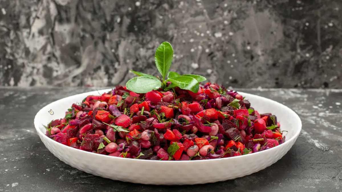 salata me kokkina fasolia